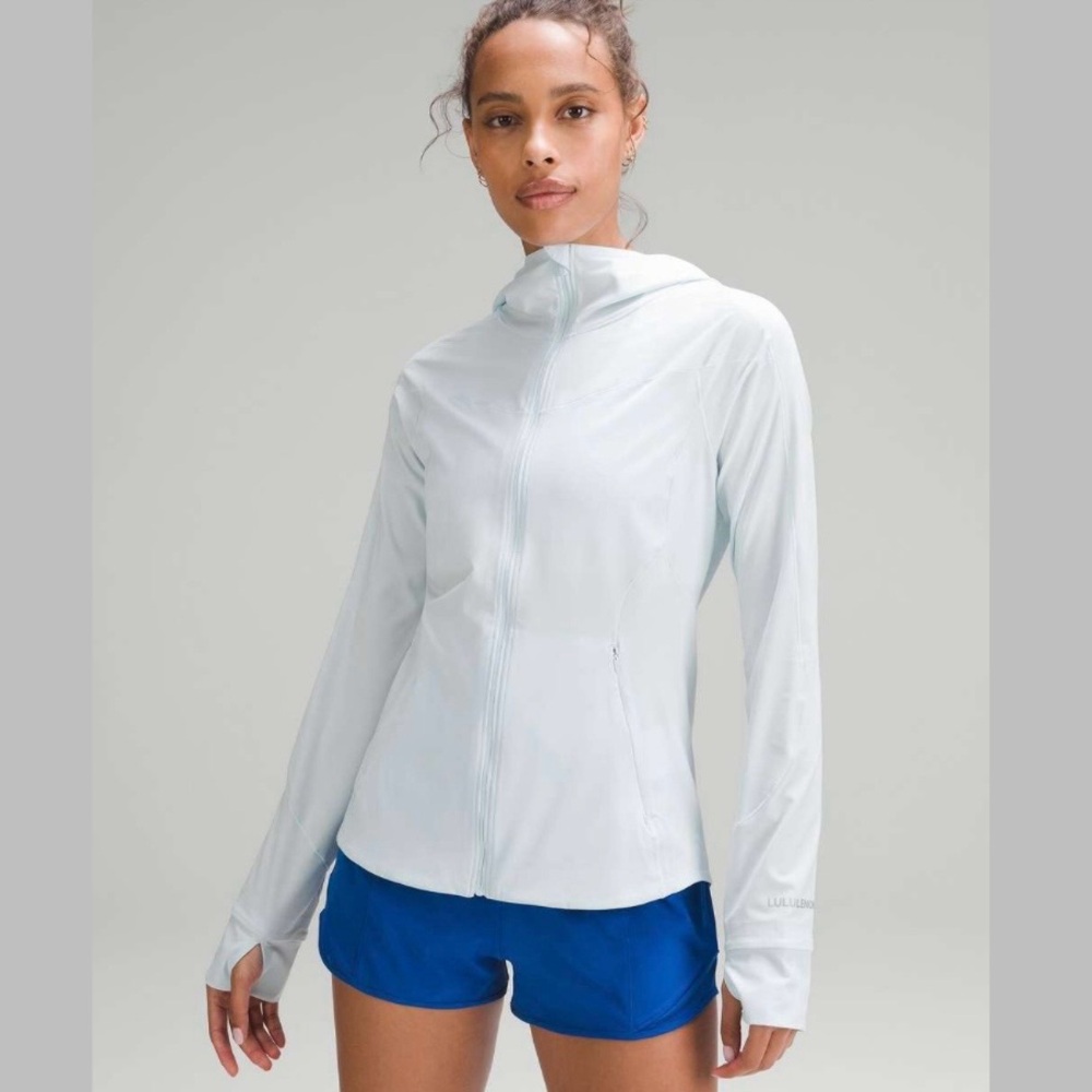 Lululemon Size 12 Mist Over Windbreaker
Powder Blue